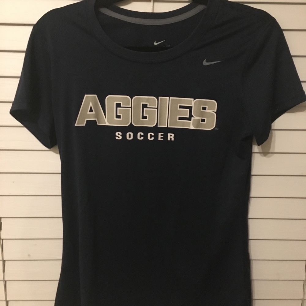 Aggies soccer shirt by NIKE ✔️